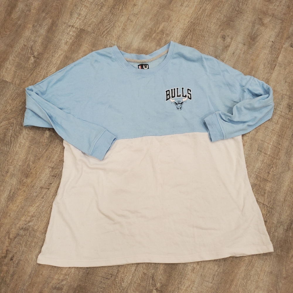 NBA Chicago Bulls Blue and White Sequined Long Sleeve T-shirt Size 1X